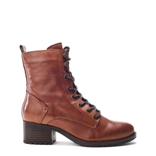 Bezzy Tan Leather Boots