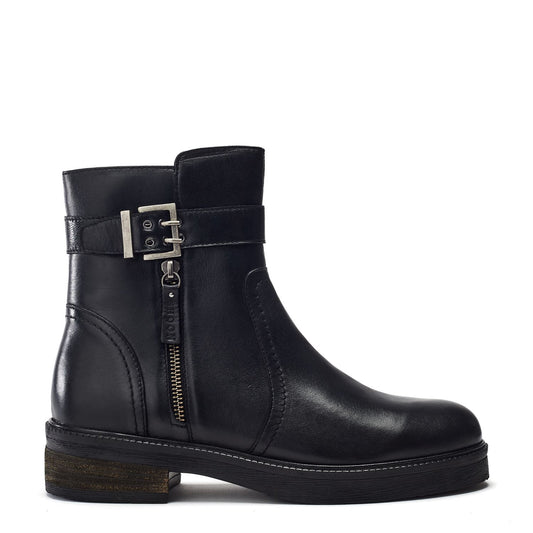 Sh Sherri Black Leather Boots
