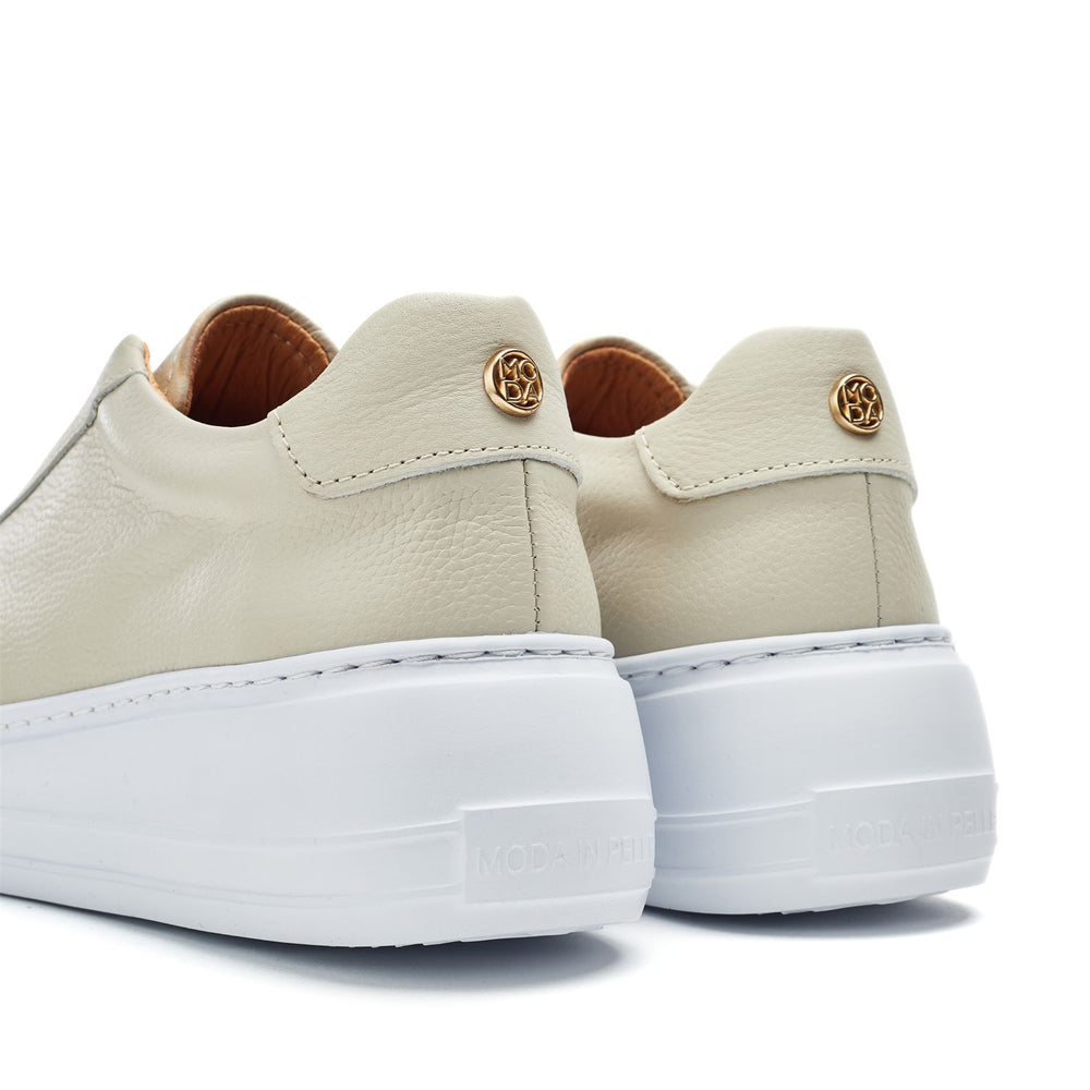 Alber Off White Leather Trainers