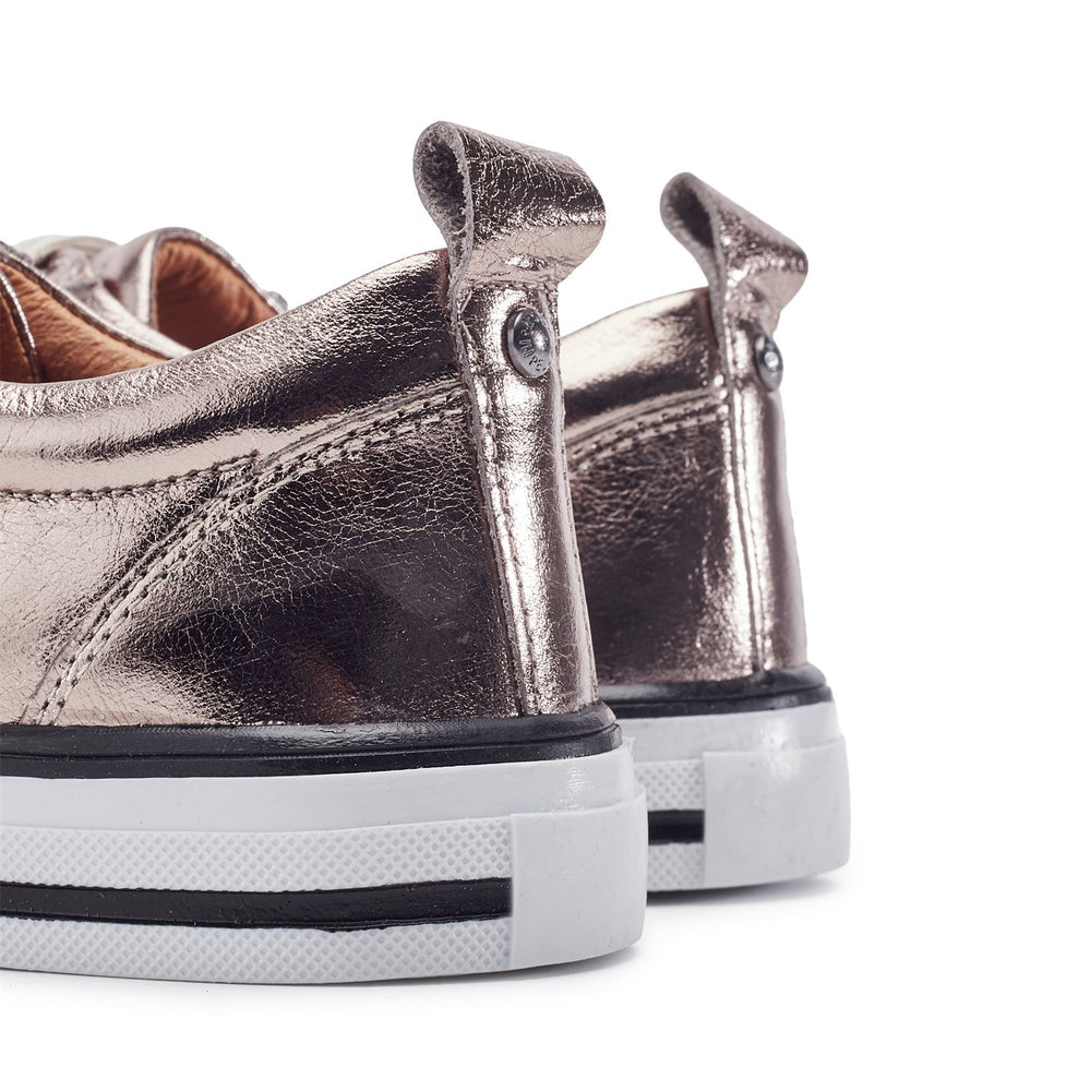 Alexie Light Pewter Leather Trainers
