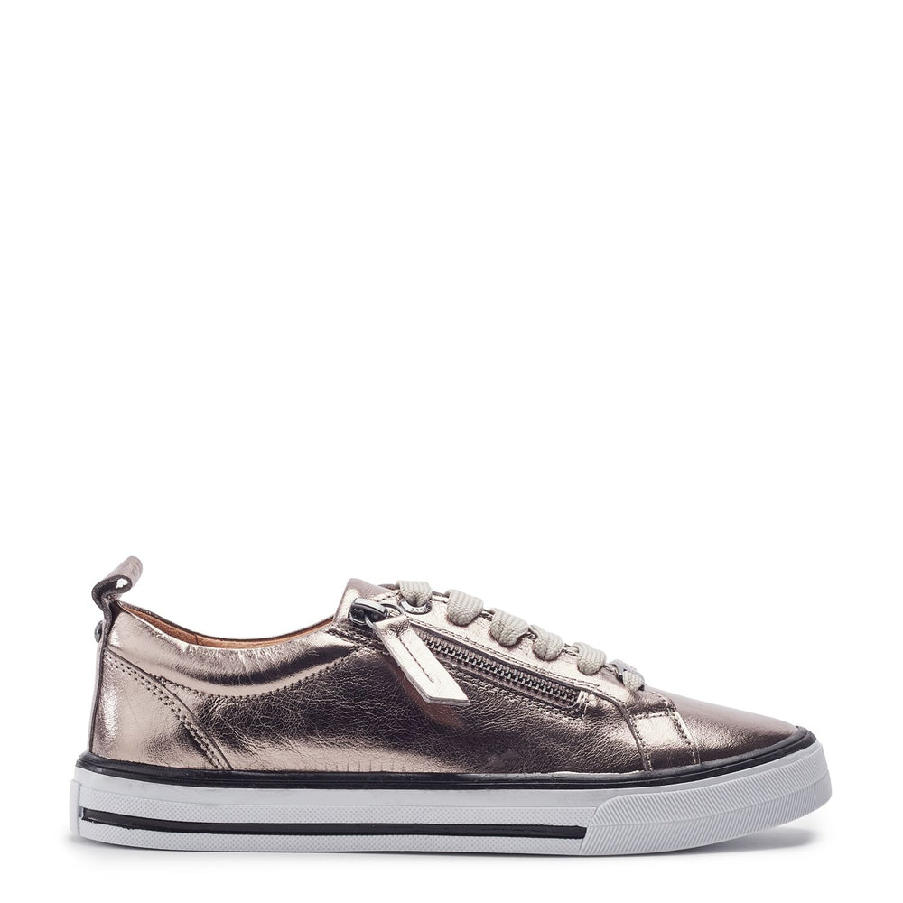 Alexie Light Pewter Leather Trainers