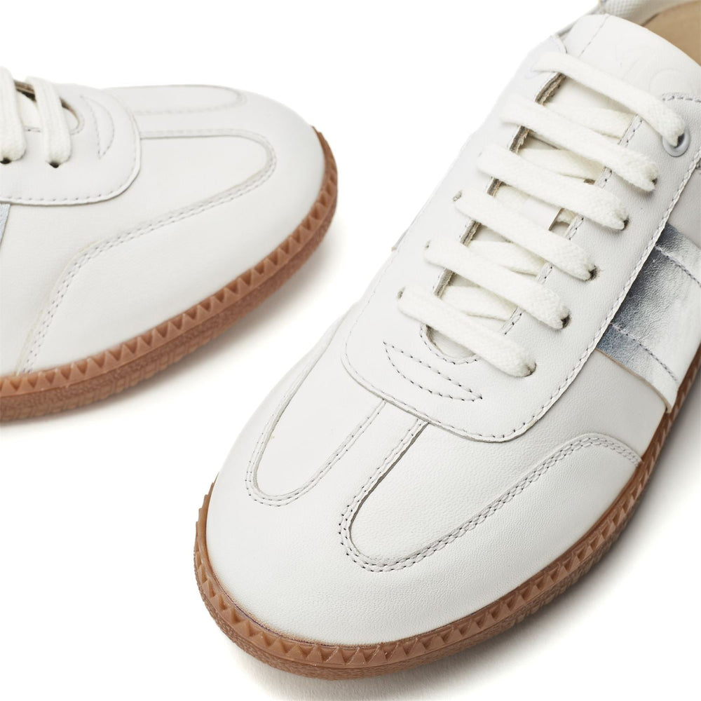 Alnick White - Silver Leather Trainers