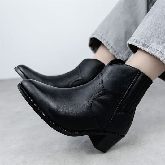 Anniee Black Leather Boots