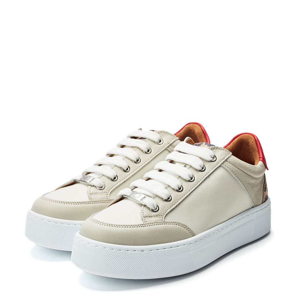 Aronte Off White Leather Trainers