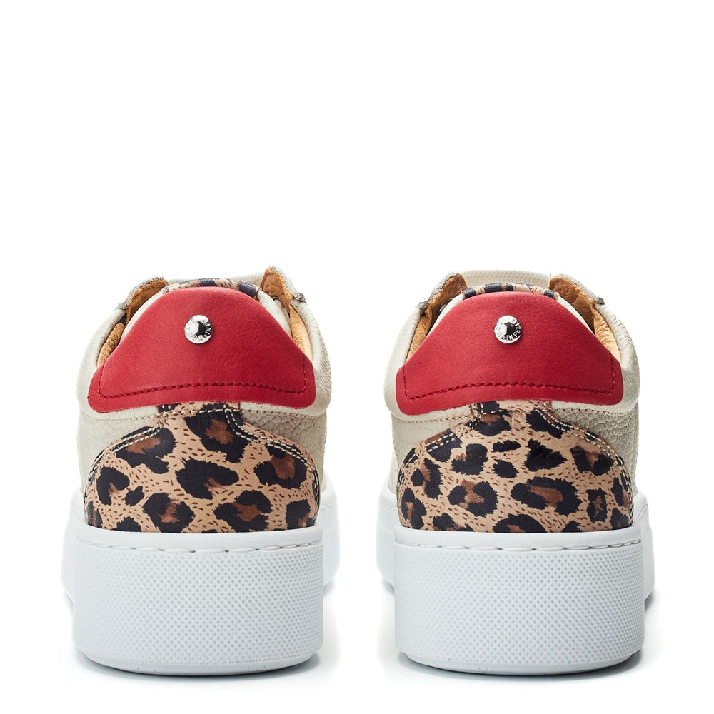 Aronte Off White Leather Trainers