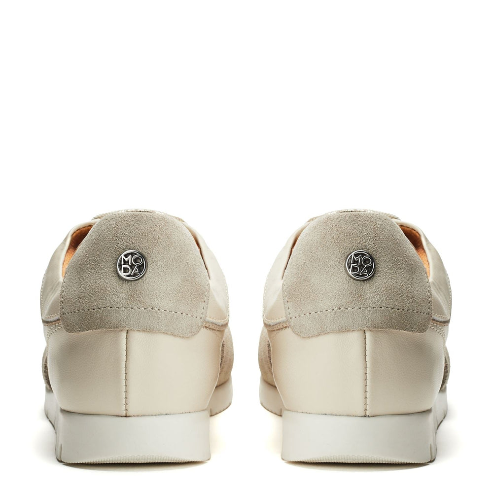 Avrel Off White Leather Trainers