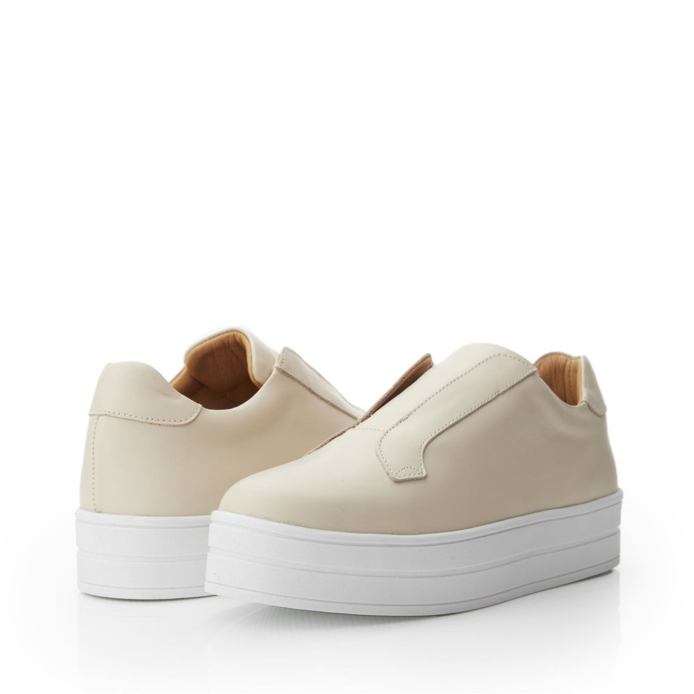 Bath Beige Leather Trainers