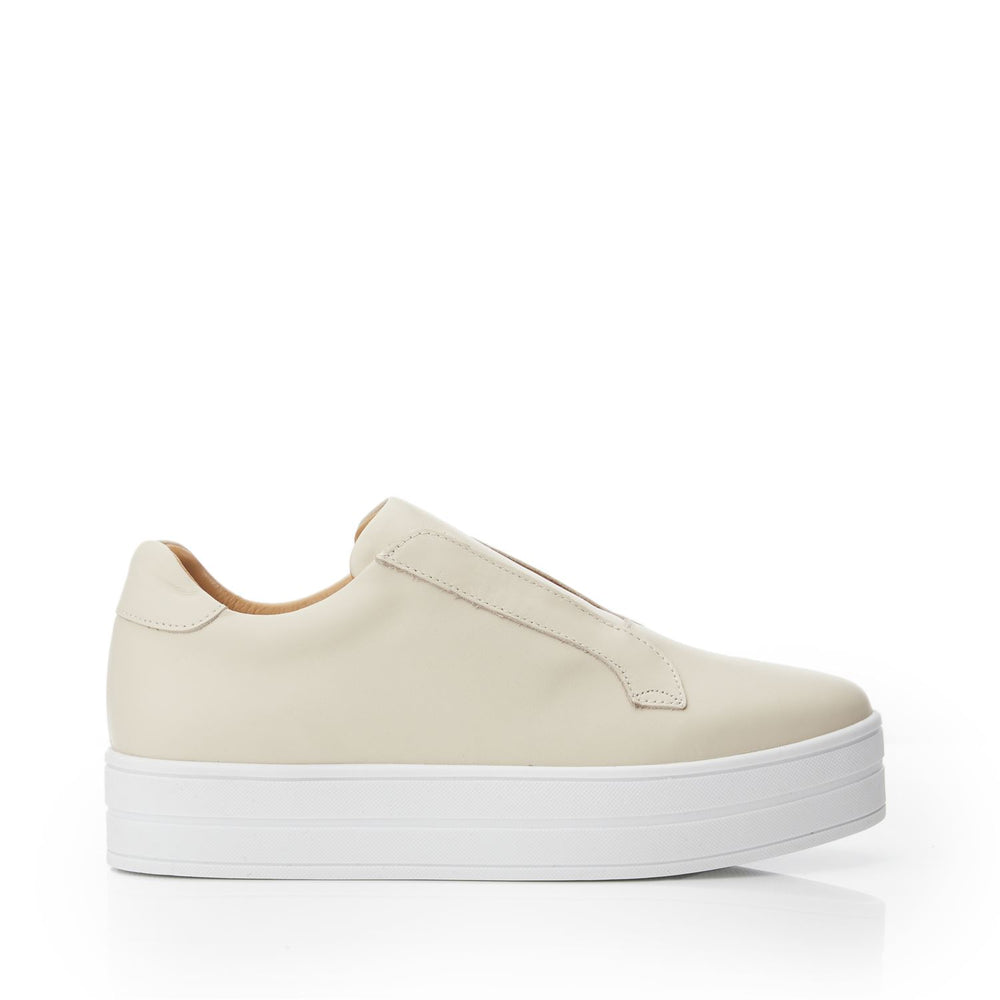 Bath Beige Leather Trainers