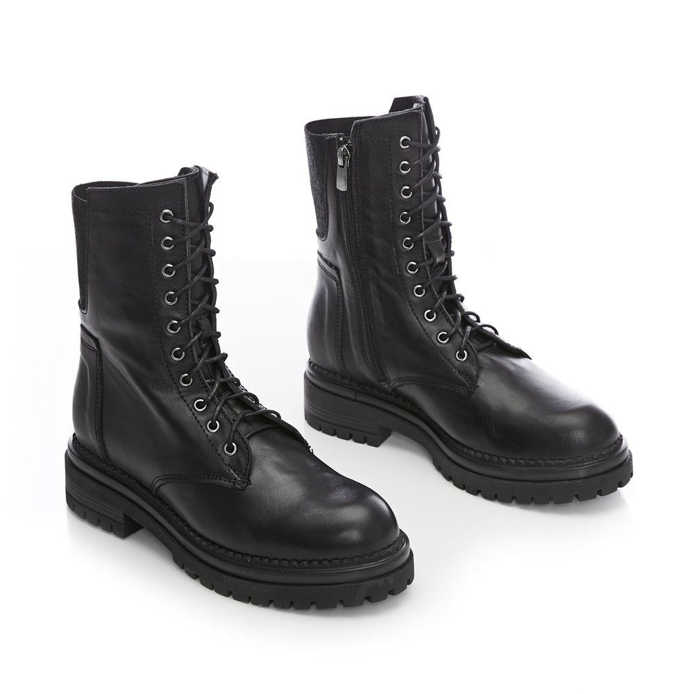 Bucker Black Leather Boots