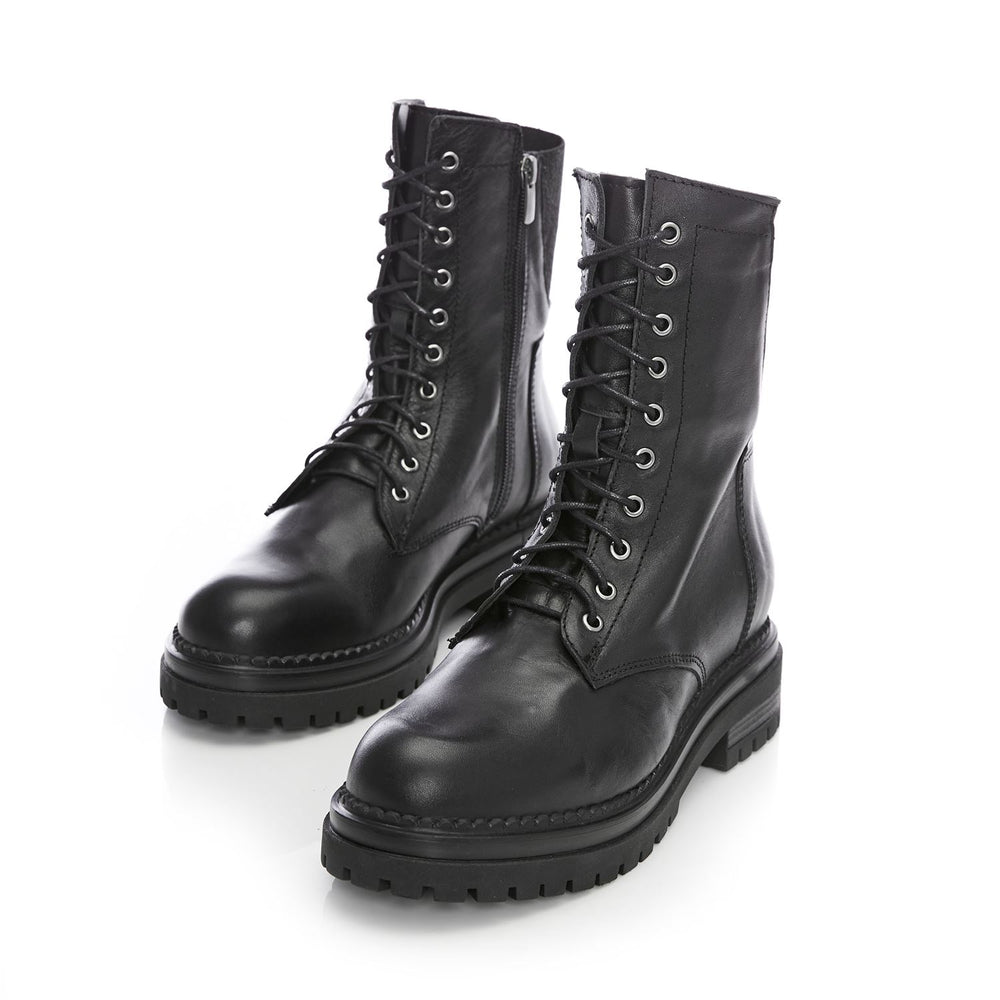 Bucker Black Leather Boots