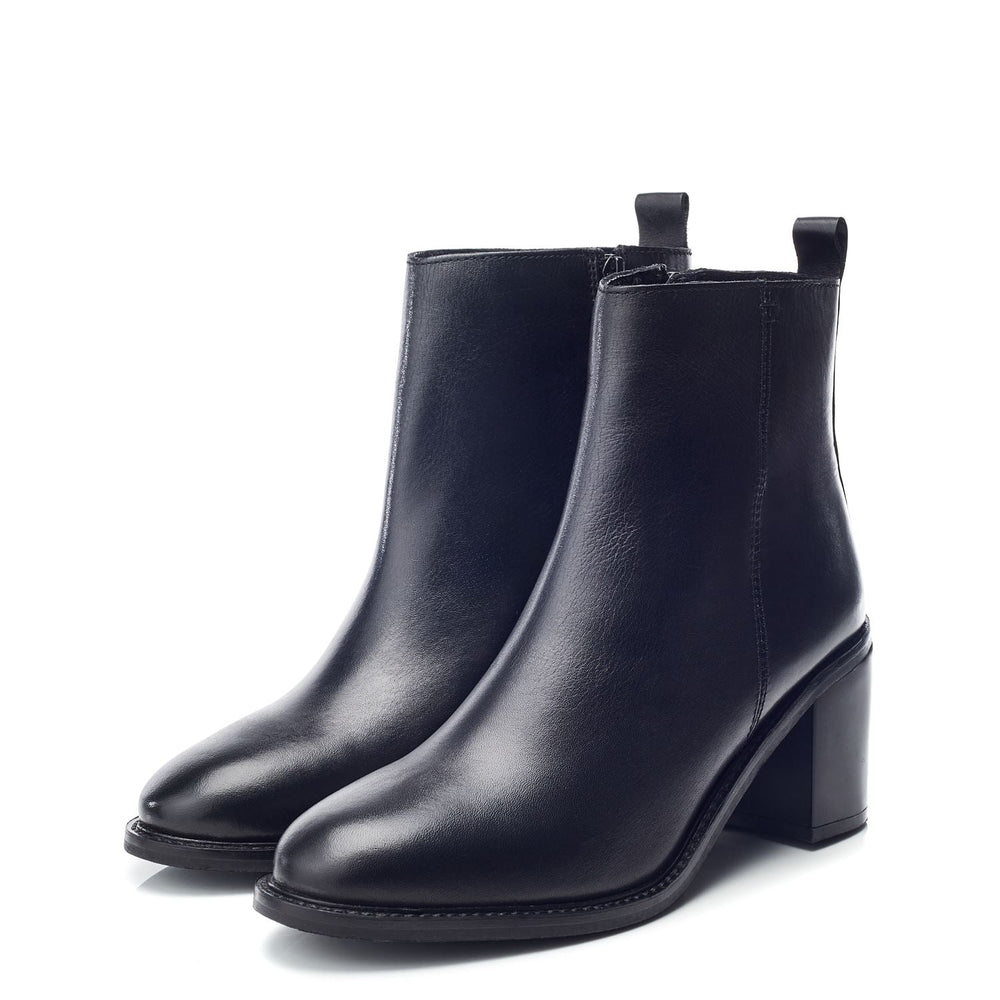 Fleur Black Leather Boots