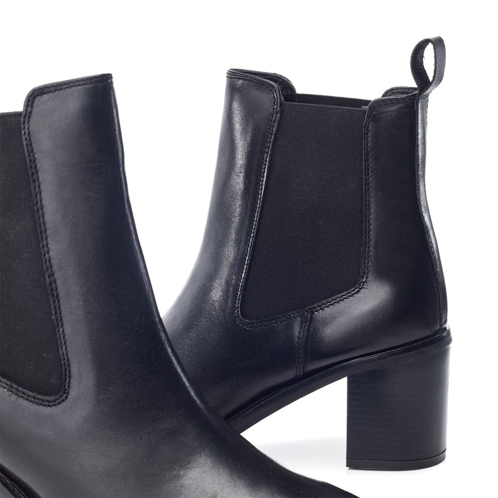 Harry Black Leather Boots