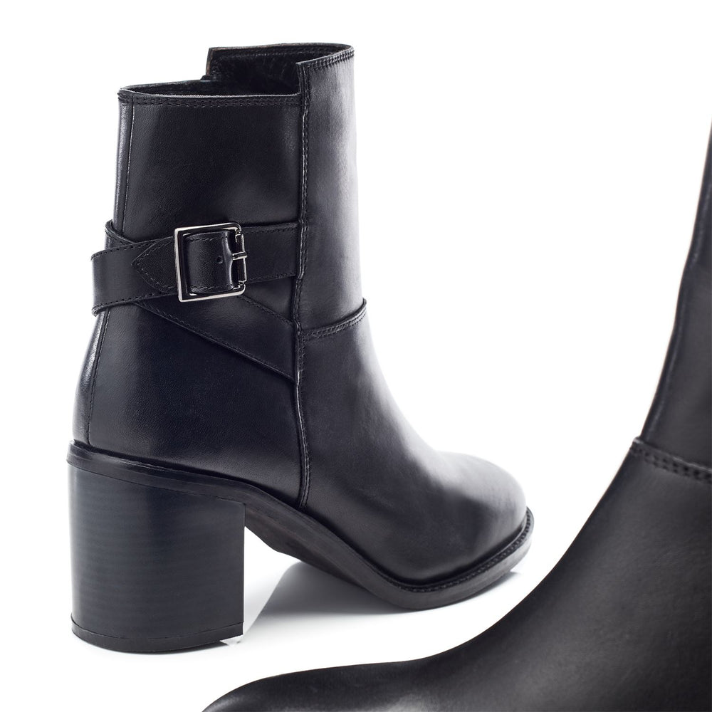 Jasmine Black Leather Boots