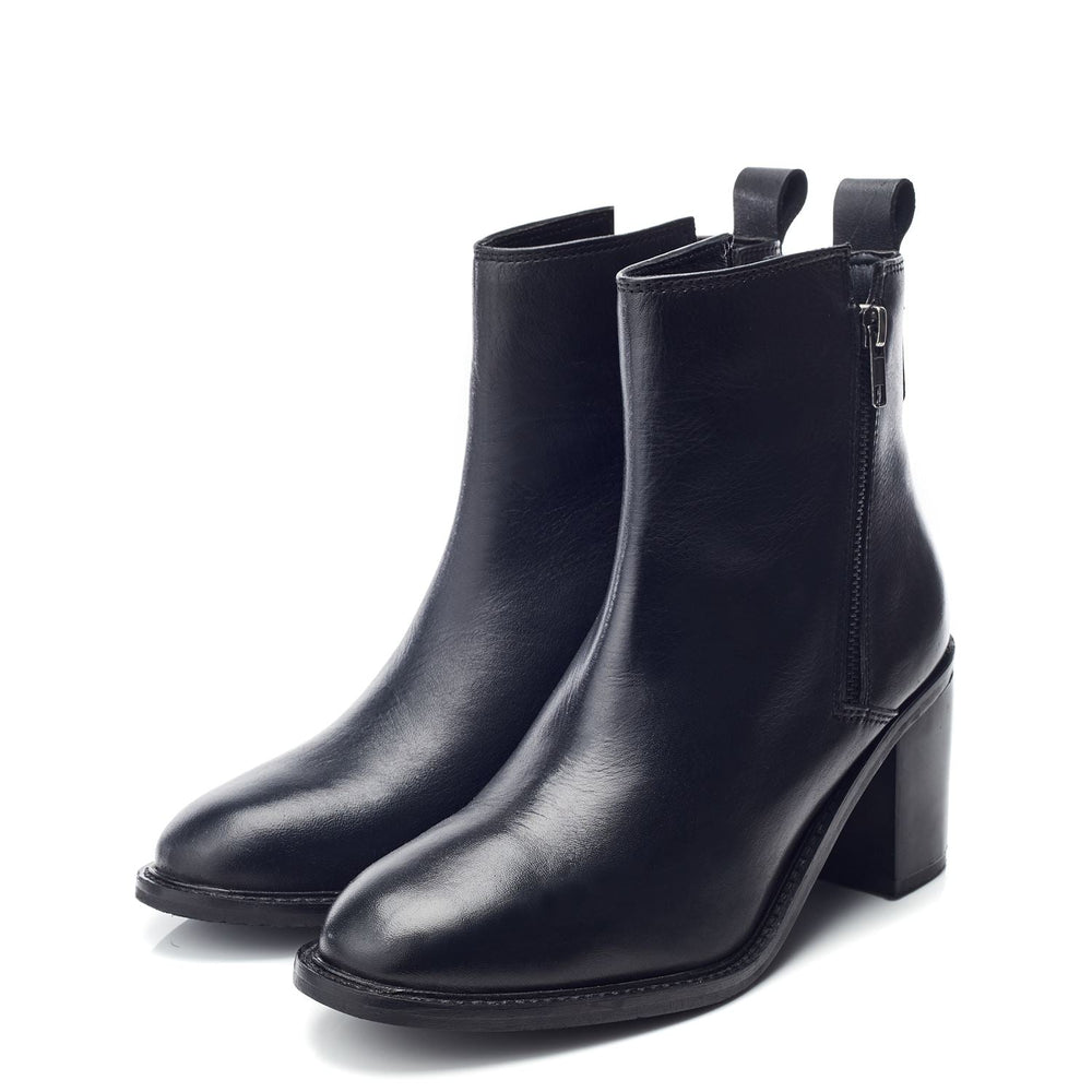 Molly Black Leather Boots