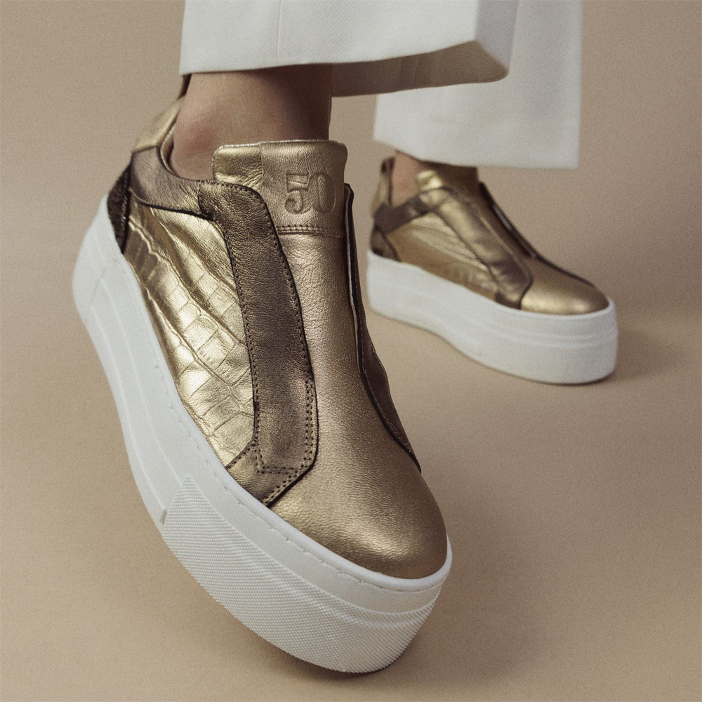 Beach 50 Gold Leather Trainers