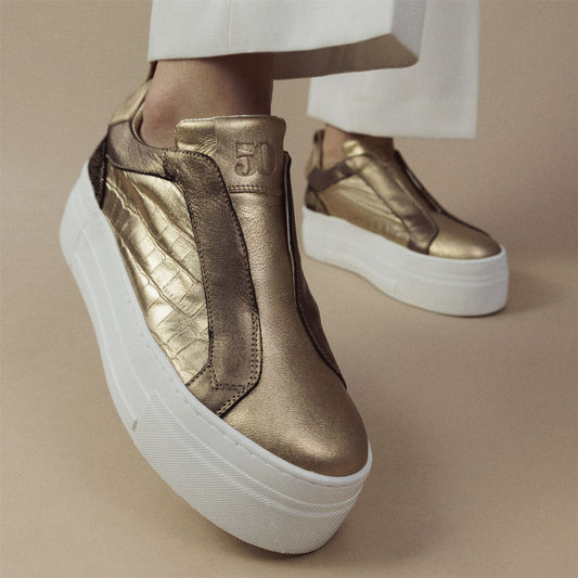 Beach 50 Gold Leather Trainers