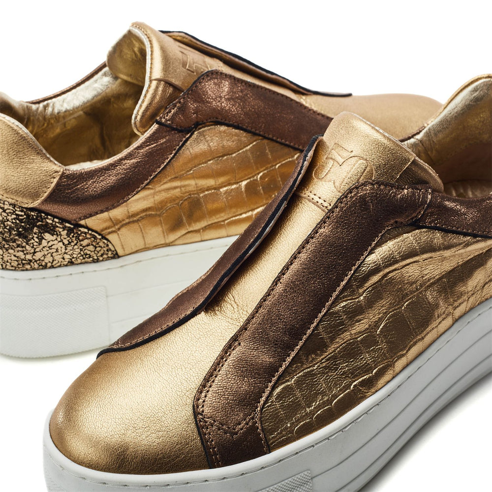 Beach 50 Gold Leather Trainers
