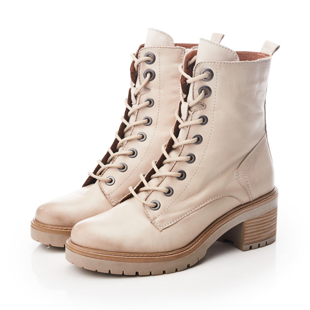 Bellzie Cream Leather Boots