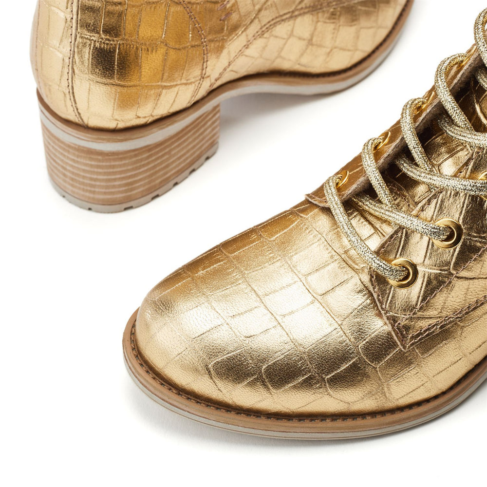 Bezzie 50 Gold Croc Boots