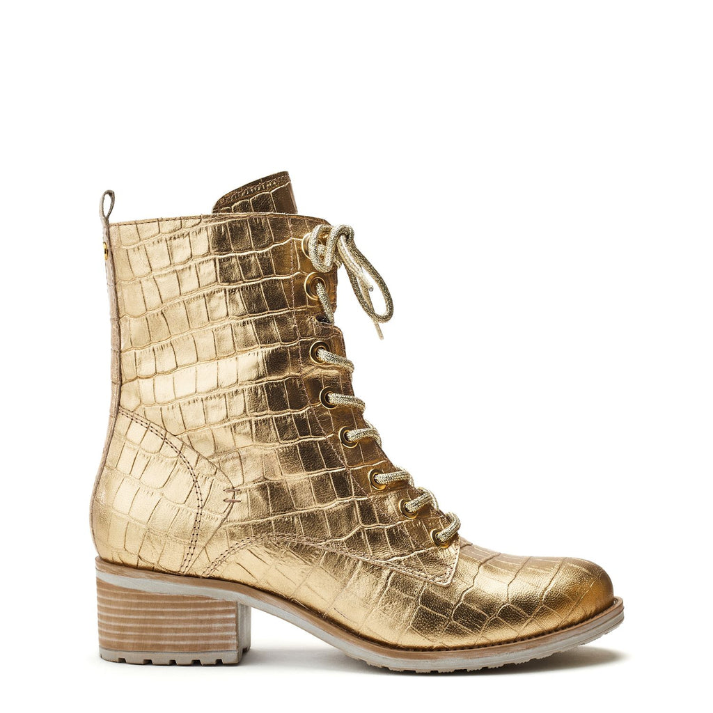 Bezzie 50 Croc Boots