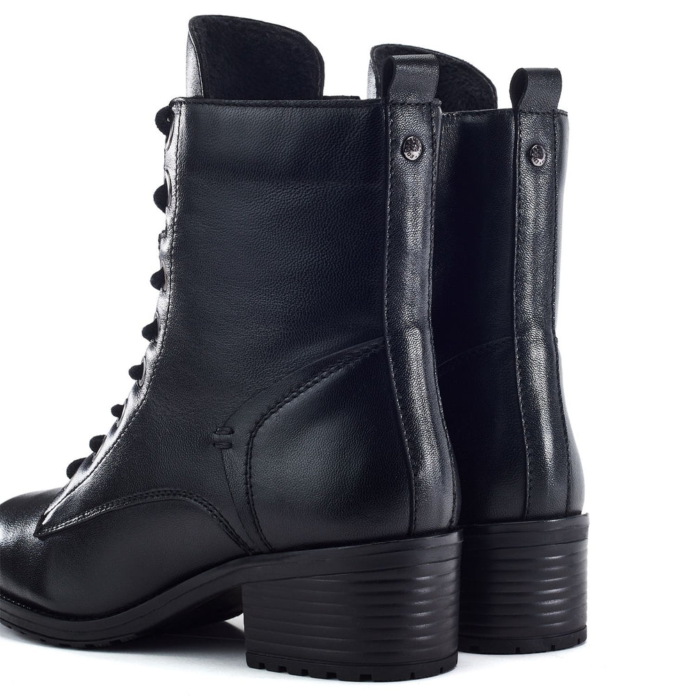 Bezzie Black Nappa Nappa Boots