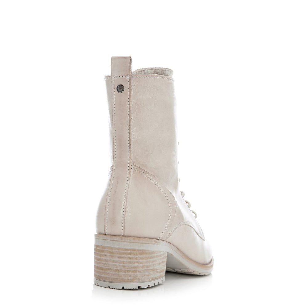 Bezzie Cream Leather Boots