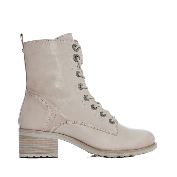 Bezzie Cream Leather Boots