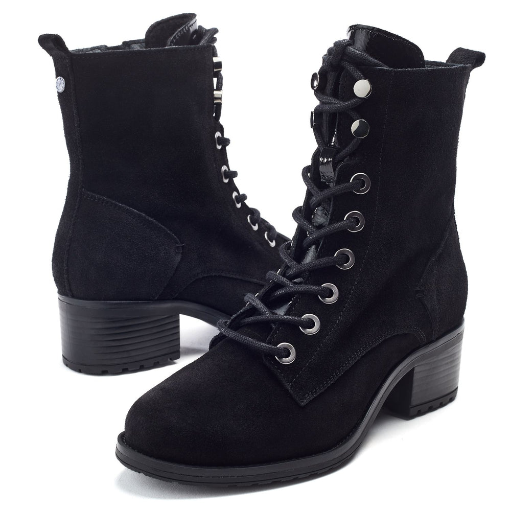 Bezzy Black Suede Suede Boots