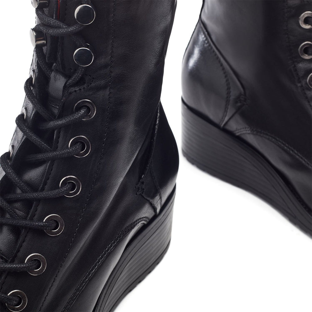 Bezzy Lace Up Black Leather Boots