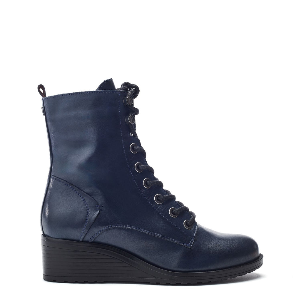 Bezzy Lace Up Leather Boots
