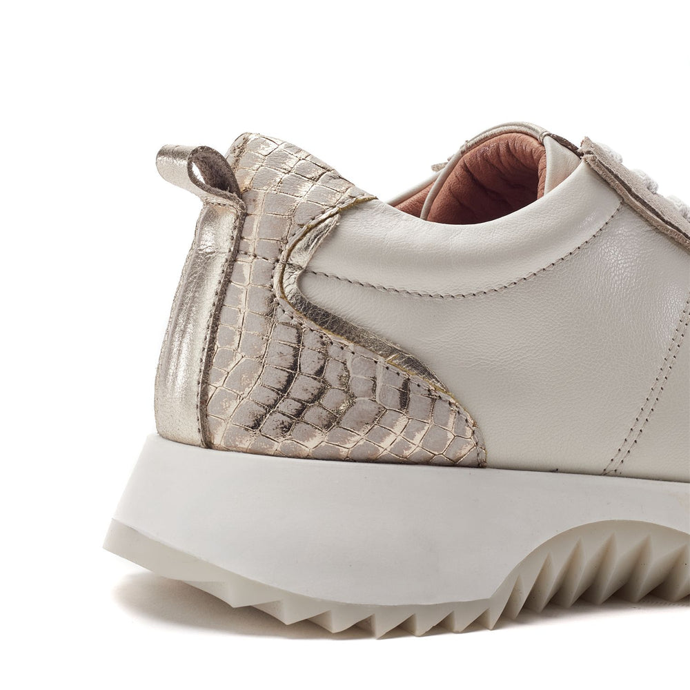 Blaza Off White Leather Trainers
