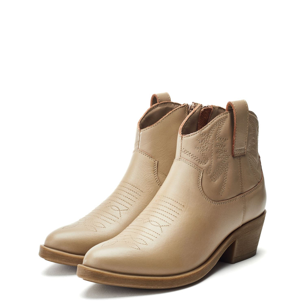 Bracknell Cream Leather Boots