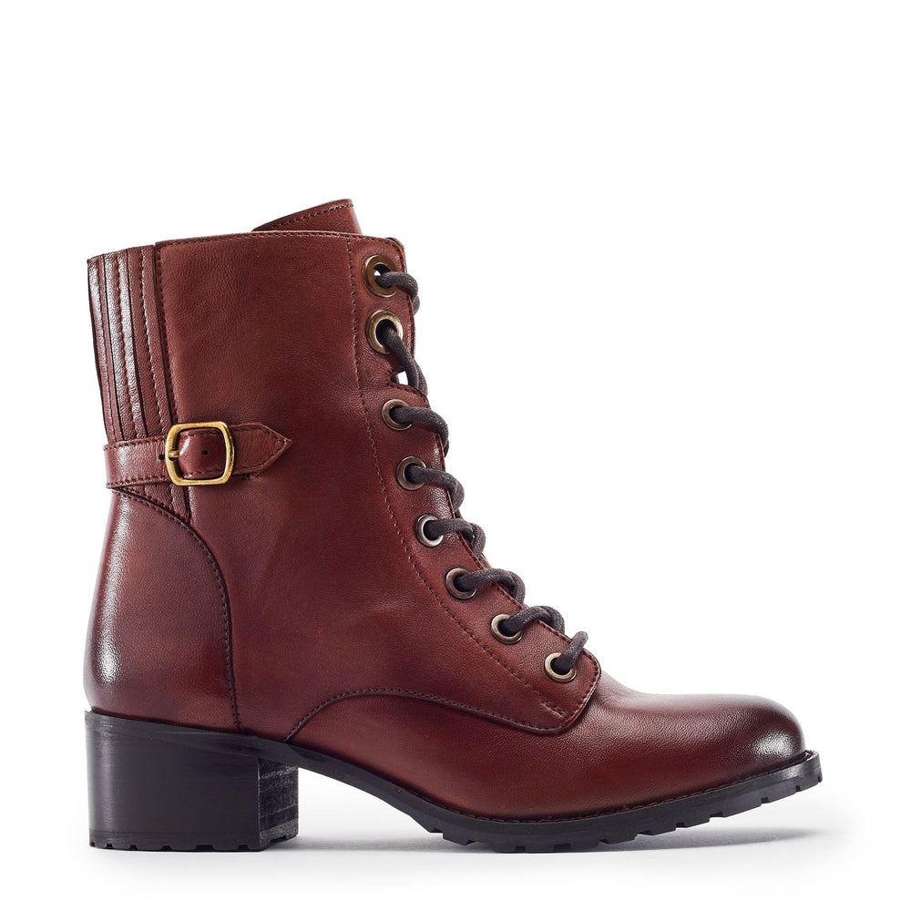 Buzz Tan Leather Boots