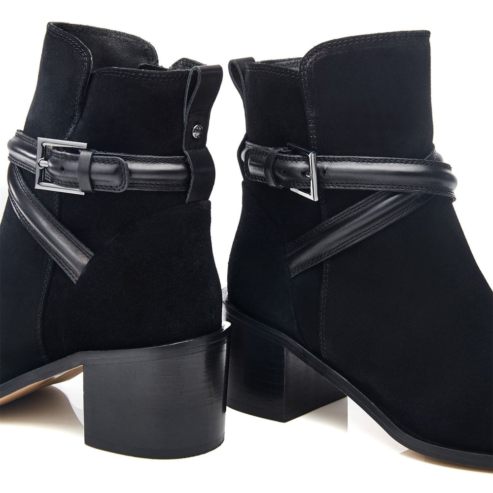 Carliy Black Suede Boots