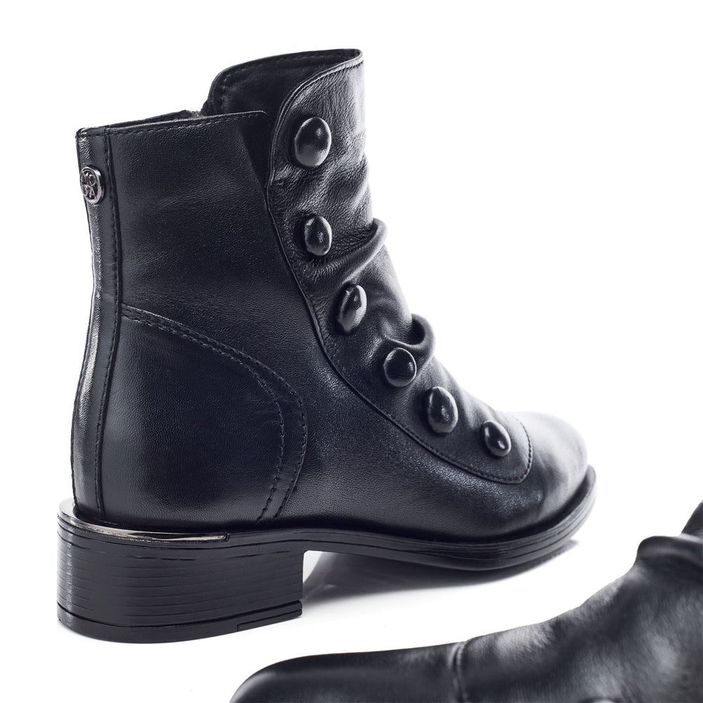 Elita Black Leather Boots