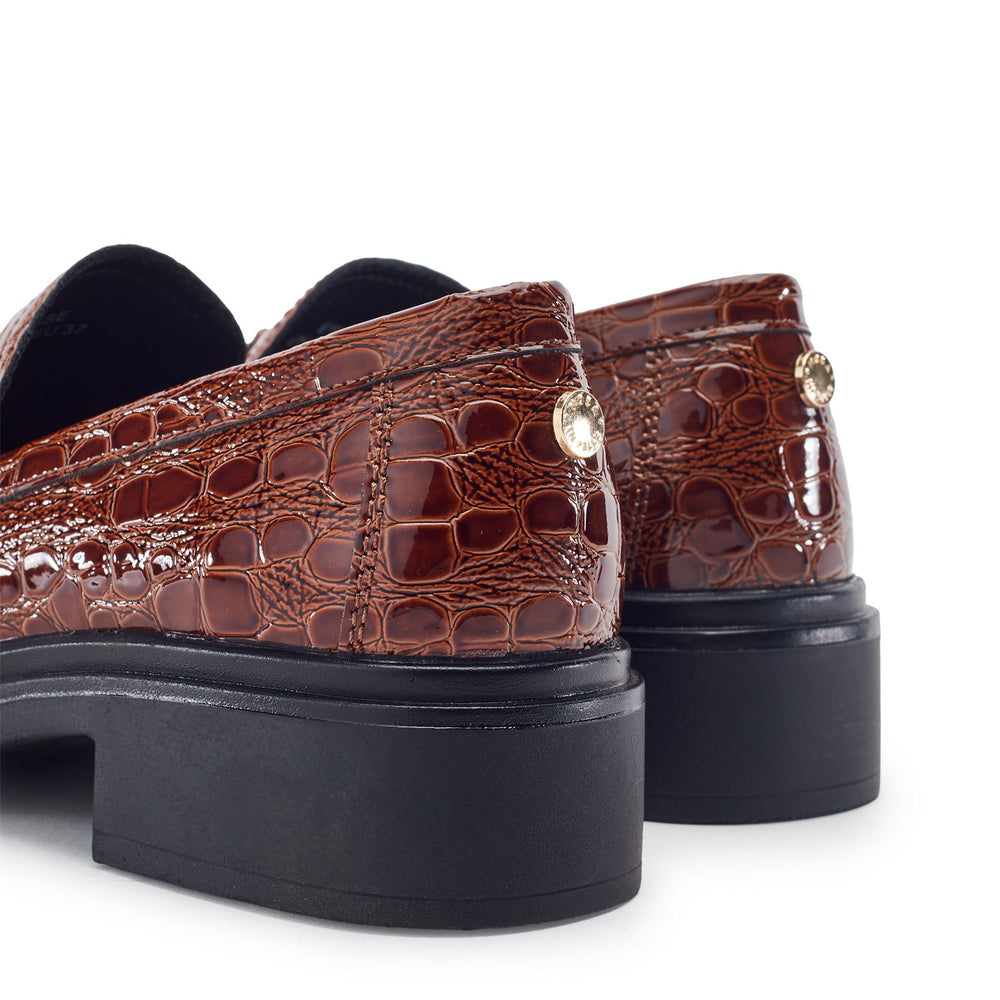 Erisse Tan Patent Mocc Croc Shoes