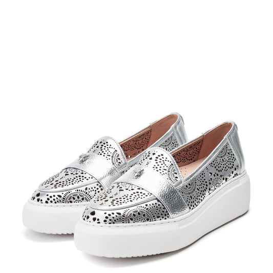 Eudia Silver Leather Shoes