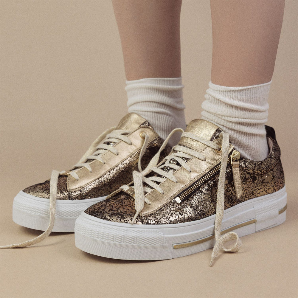 Filician 50 Gold Leather Trainers
