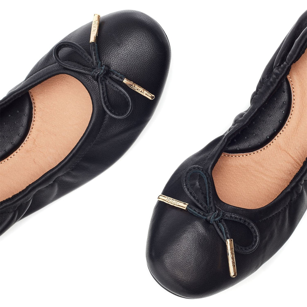 Freyani Black Leather Shoes