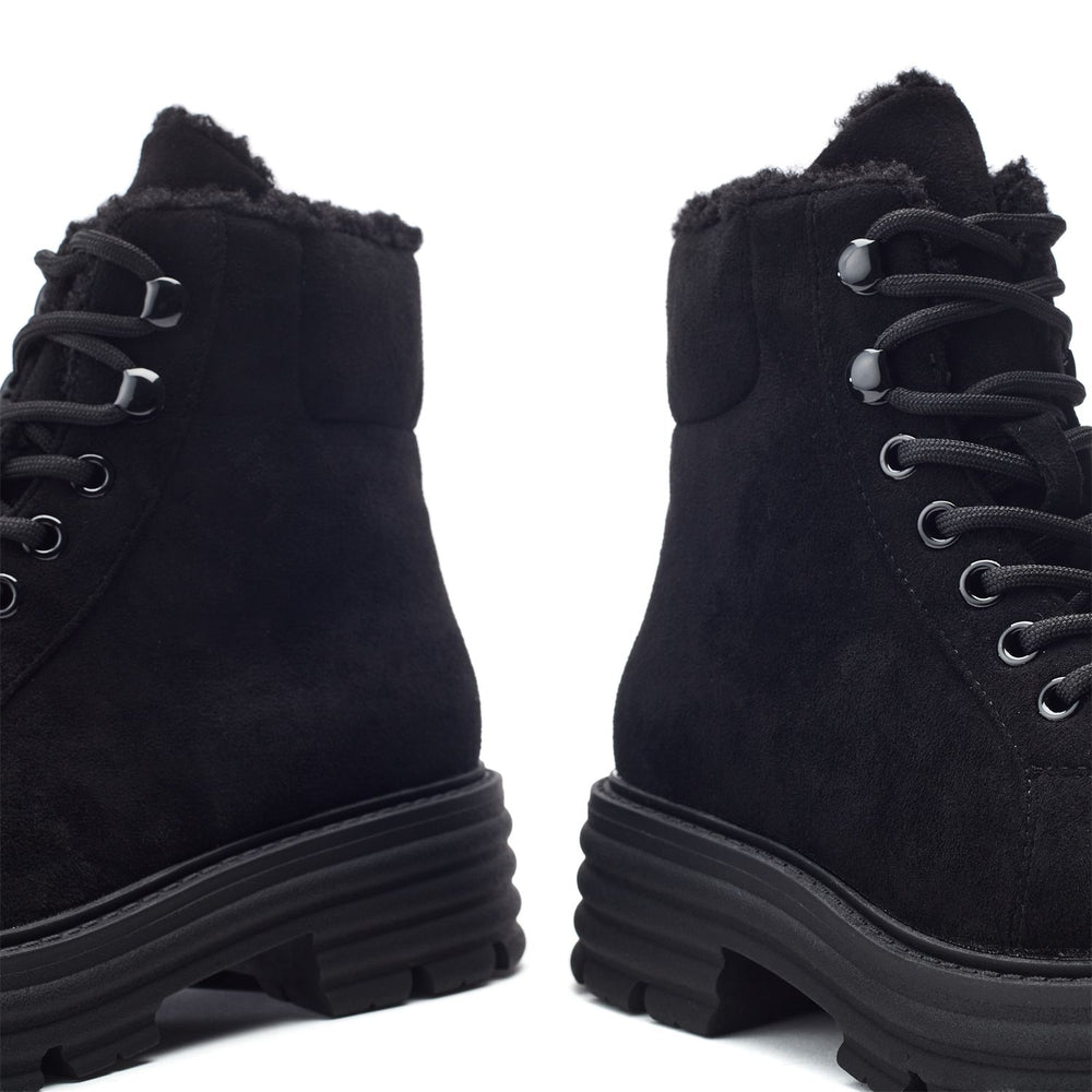 Gaveana Black Alcantara Boots