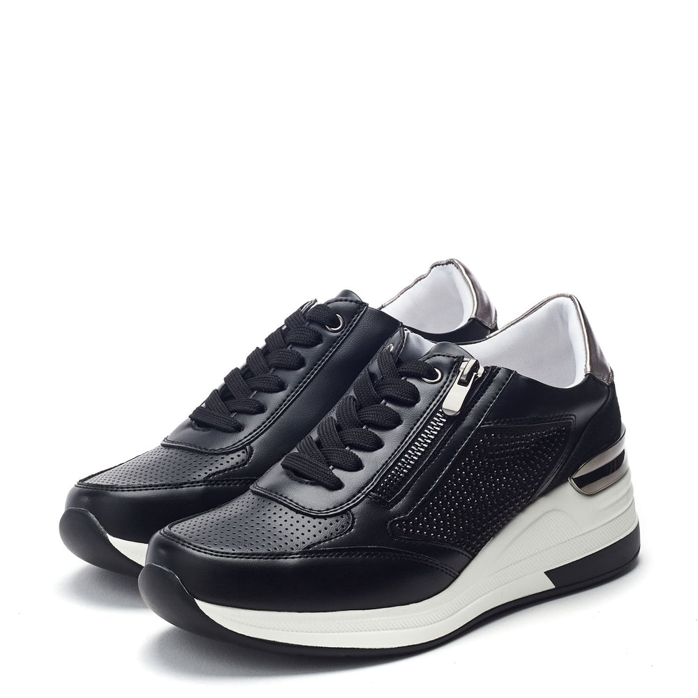 Gavina Black Porvair Trainers