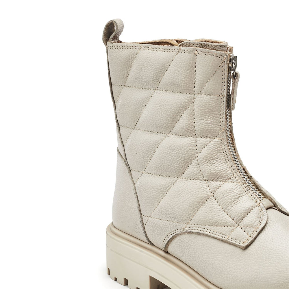 Giannaa Off White Leather Boots