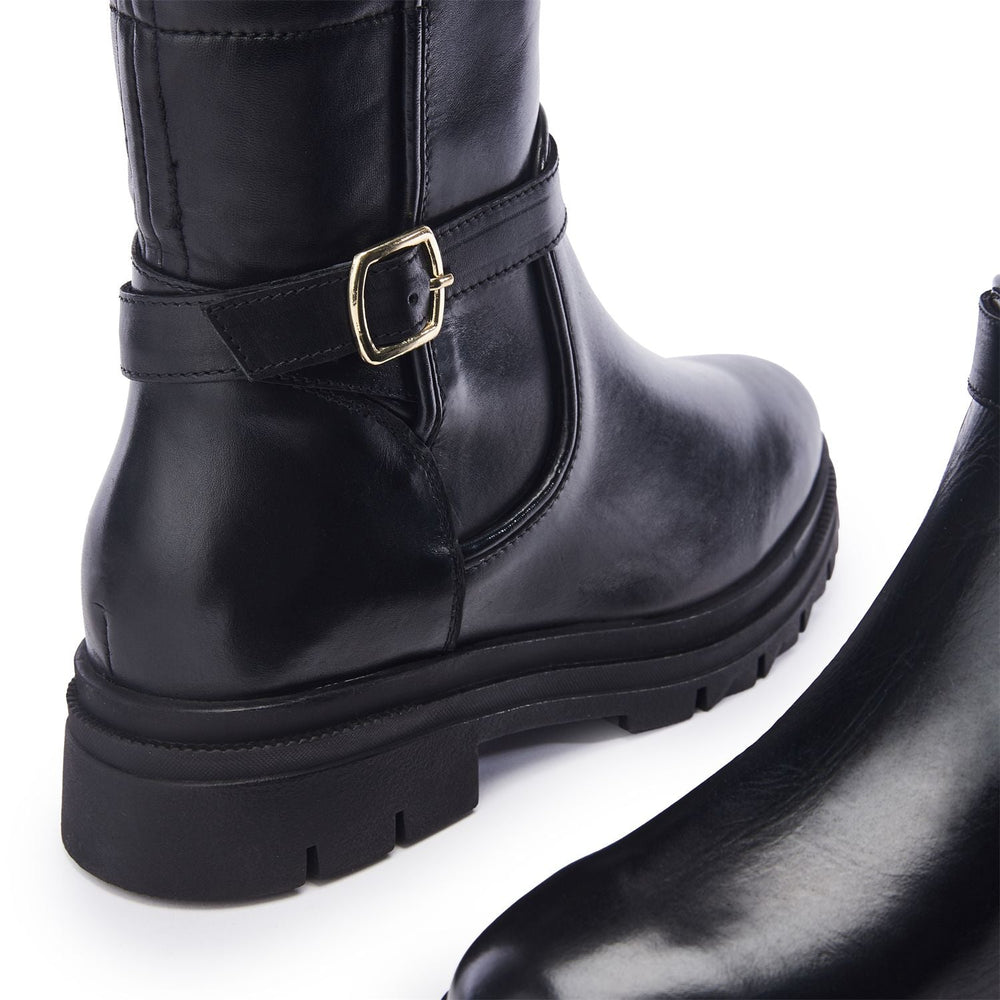 Hannis Black Leather Boots