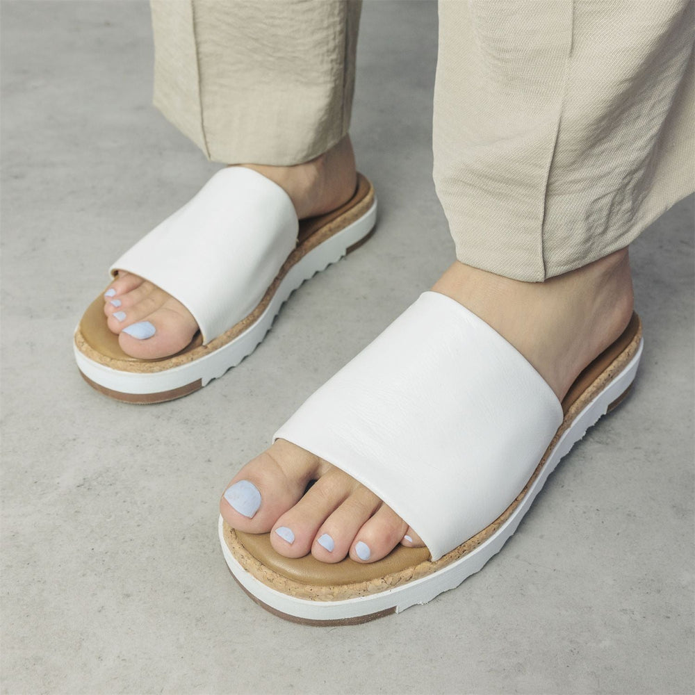Kanzan White Leather Sandals