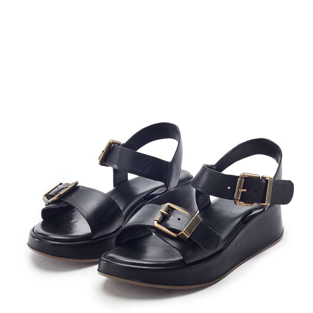 Kaprii Black Leather Sandals