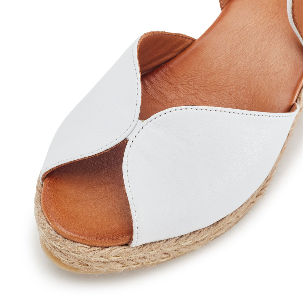 Kiona Off White Leather Sandals