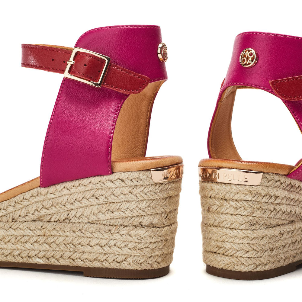 Kolanthia Pink Leather Sandals
