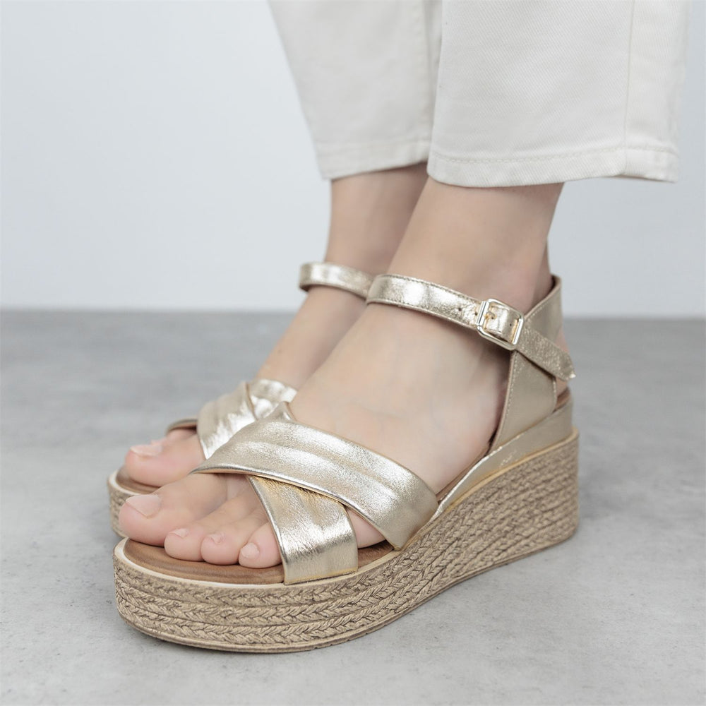 Kona Gold Leather Sandals