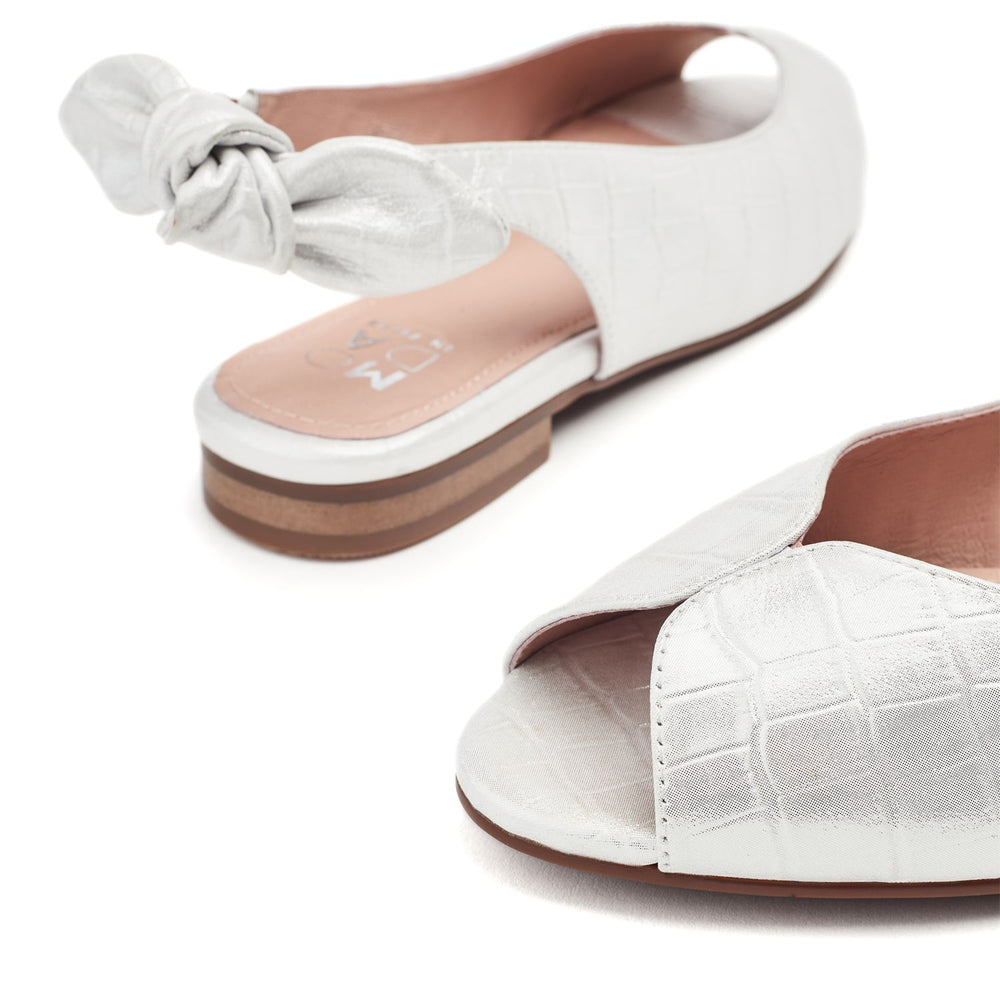 Lavatera White Metallic Leather Shoes