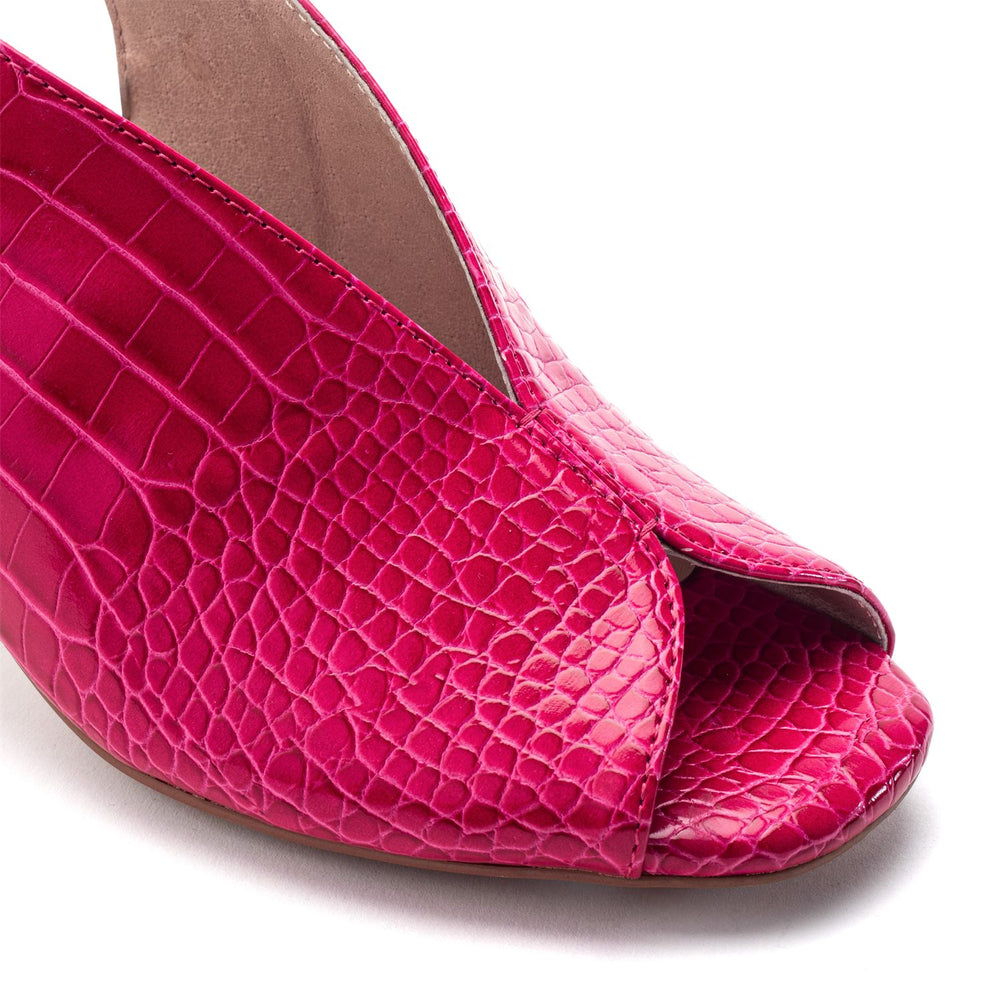 Love Pink Mocc Croc Sandals